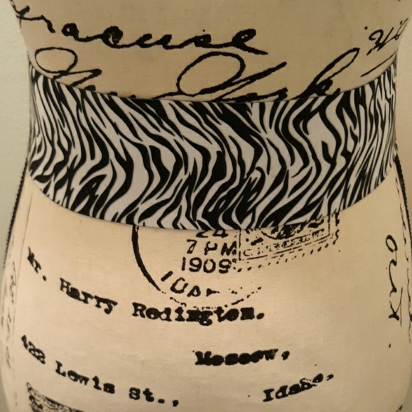 EUC zebra print wide stretch belt Medium - Picture 4 of 5